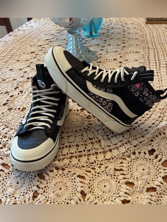 Vans Shoes - Vans SK8 Hi MTE Black Daisy Print Boot Sneakers